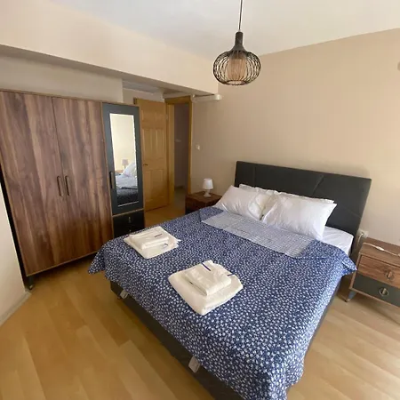 Vila Triplex Villa With Pool In Kusadasi