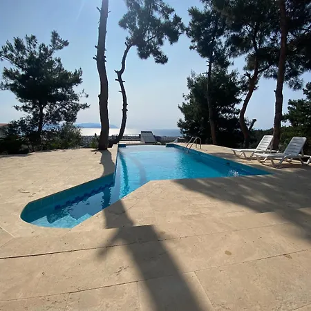 Villa Triplex Villa With Pool In Kusadasi Soğucak