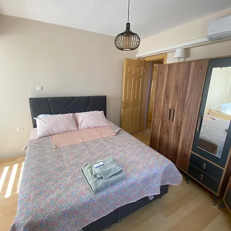 Triplex Villa With Pool In Kusadasi Soğucak
